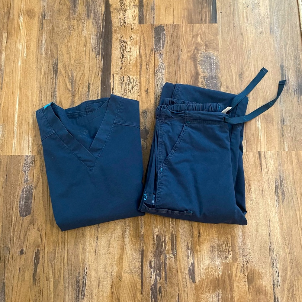 Wonder Wink scrub set XS